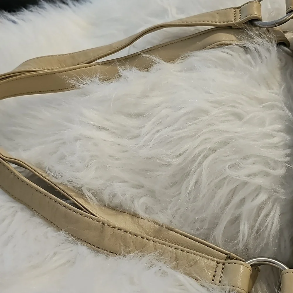 St John's Bay Classic Women's Beige Cowhide Leather Shoulder Bag.‎